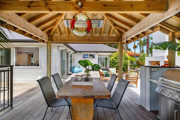 Photo of property in 394 Whitmore Road, Tawharanui Peninsula, Warkworth, 0986