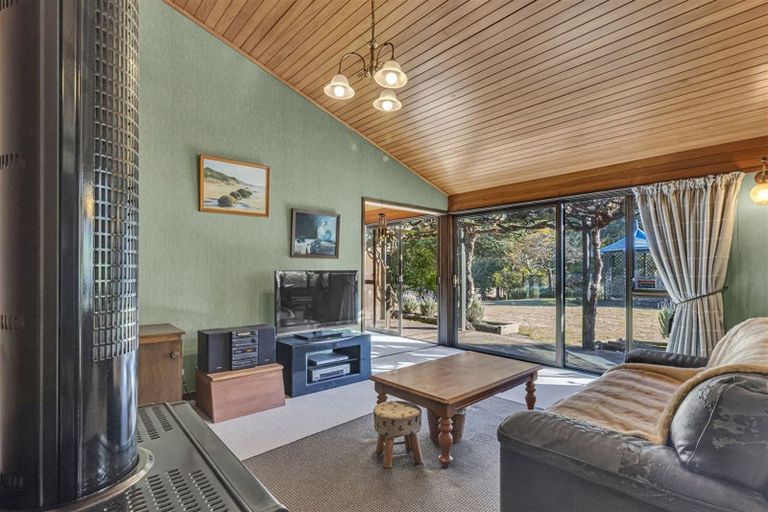 Photo of property in 548 Weedons Ross Road, West Melton, 7676