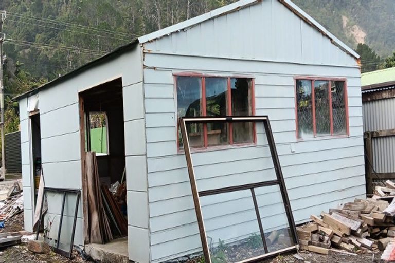 Photo of property in 115 Torea Street, Granity, 7823