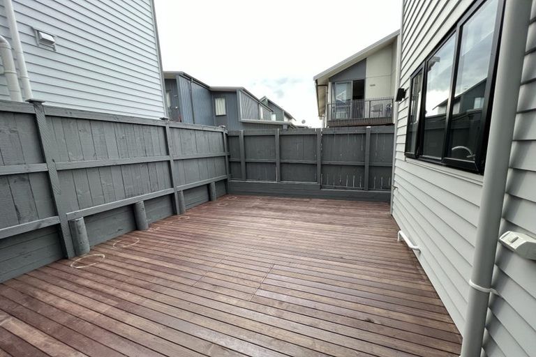 Photo of property in 55c Potter Avenue, Northcote, Auckland, 0627