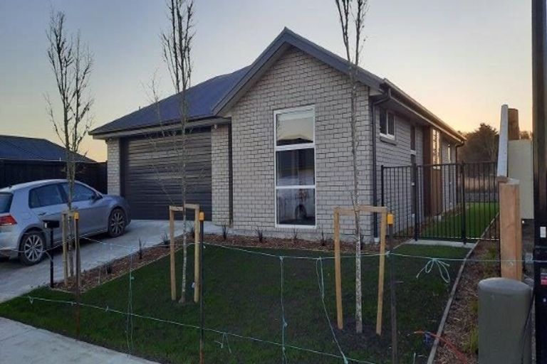 Photo of property in 55 Mehrtens Crescent, Woodend, 7691