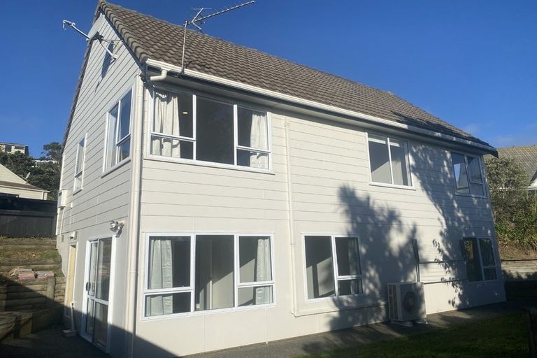 Photo of property in 22 Dominica Crescent, Grenada Village, Wellington, 6037