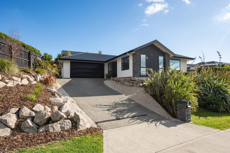Photo of property in 2 Woolshed Drive, Stoke, Nelson, 7011