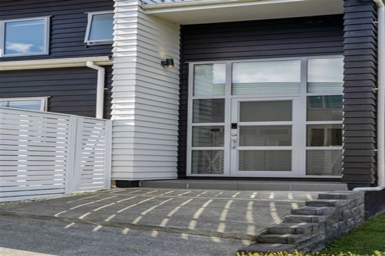 Photo of property in 106 Voyager Drive, Gulf Harbour, Whangaparaoa, 0930