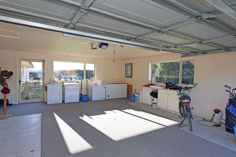 Photo of property in 70 Airedale Road, Weston, Oamaru, 9492