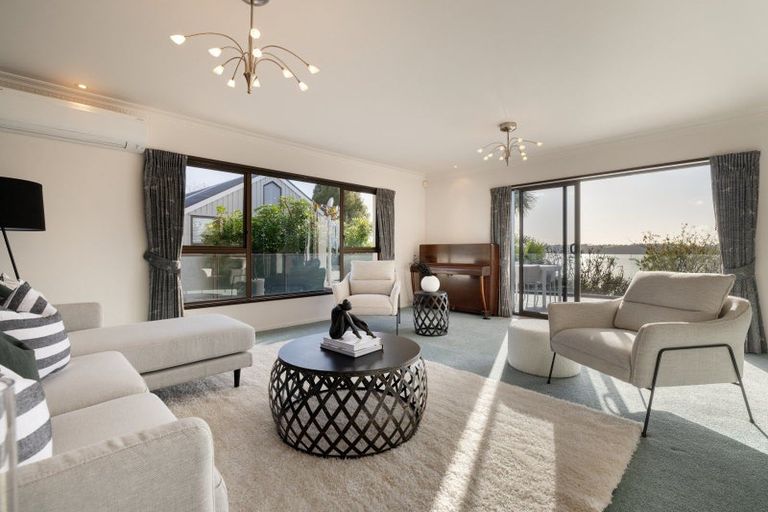 Photo of property in 17 Tinopai Drive, Omokoroa, 3114