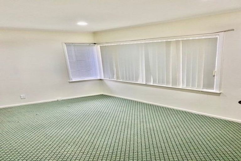 Photo of property in 132 Russell Road, Manurewa, Auckland, 2102