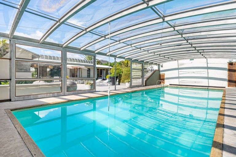 Photo of property in 360 Paremata Road, Whitby, Porirua, 5381