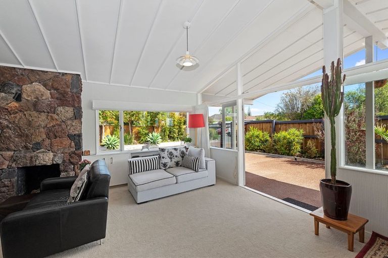 Photo of property in 97 Tiroroa Avenue, Te Atatu South, Auckland, 0610