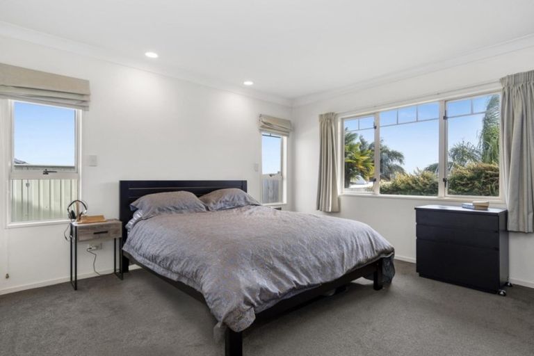 Photo of property in 15 Rochester Place, Bethlehem, Tauranga, 3110