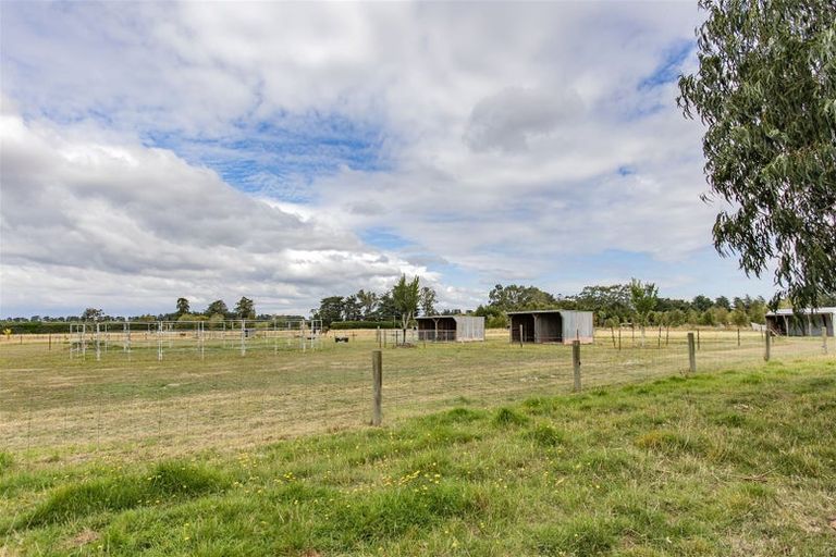 Photo of property in 27 Loburn Whiterock Road, Loburn, Rangiora, 7472