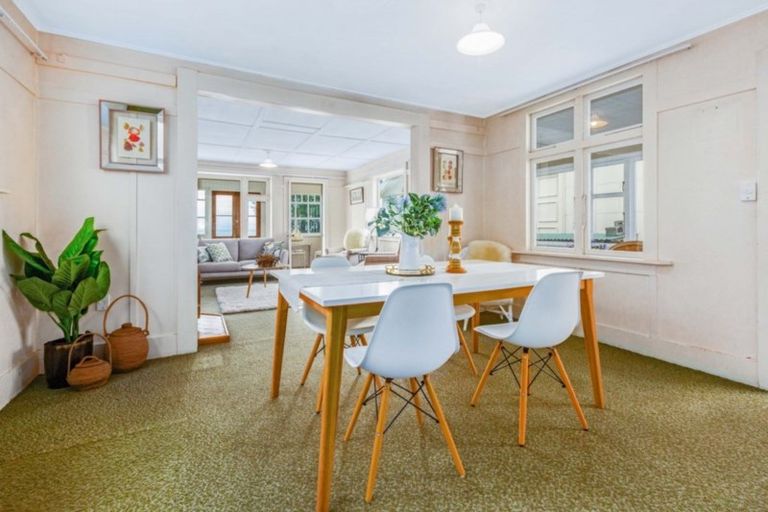 Photo of property in 30 Steyne Avenue, Plimmerton, Porirua, 5026