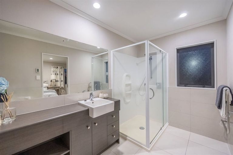 Photo of property in 6 Fairhill Place, Flat Bush, Auckland, 2016