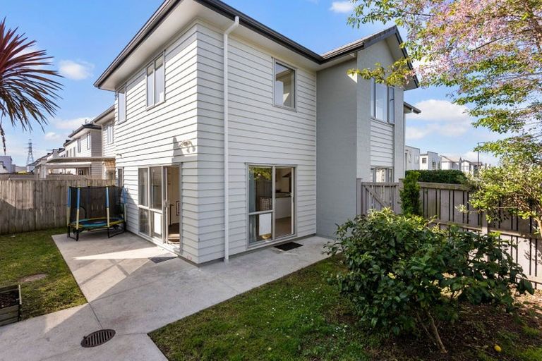 Photo of property in 1/26 Hollowout Street, Takanini, 2112