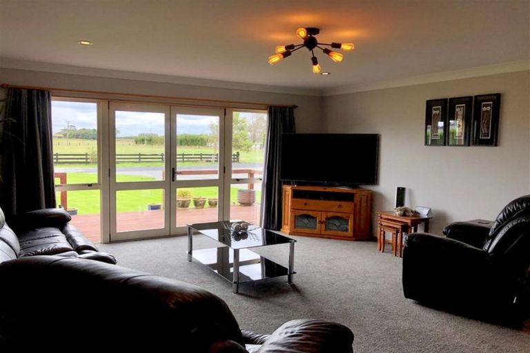 Photo of property in 381 Bay Road, West Plains, Invercargill, 9879