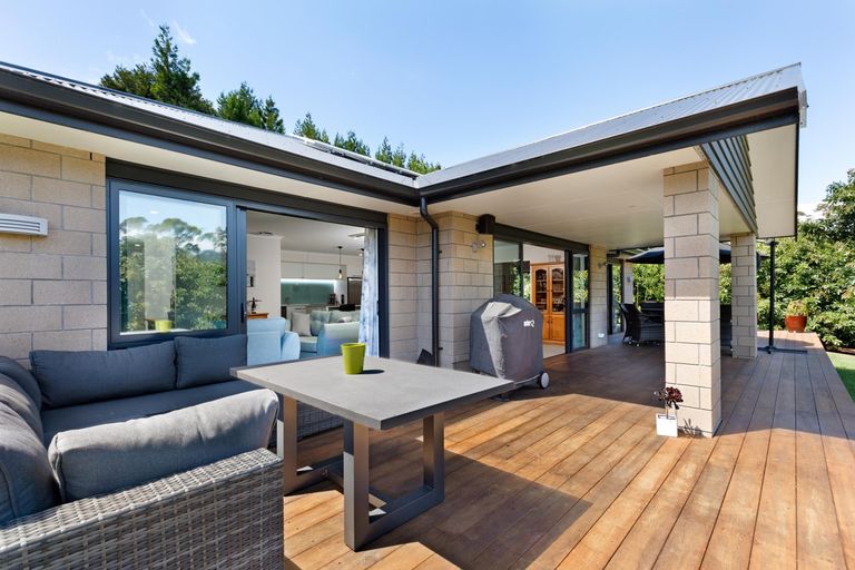 Photo of property in 260 Athenree Road, Athenree, Katikati, 3177