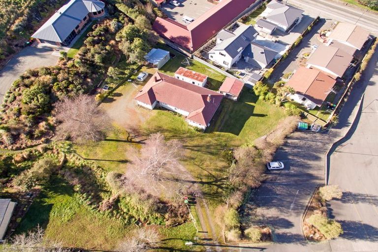 Photo of property in 12 Forest Road, Geraldine, 7930