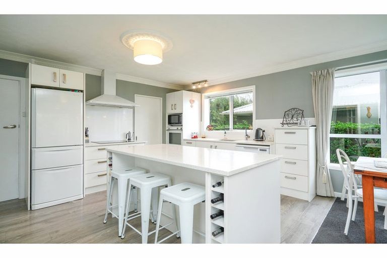 Photo of property in 66 Prospect Terrace, Newfield, Invercargill, 9812