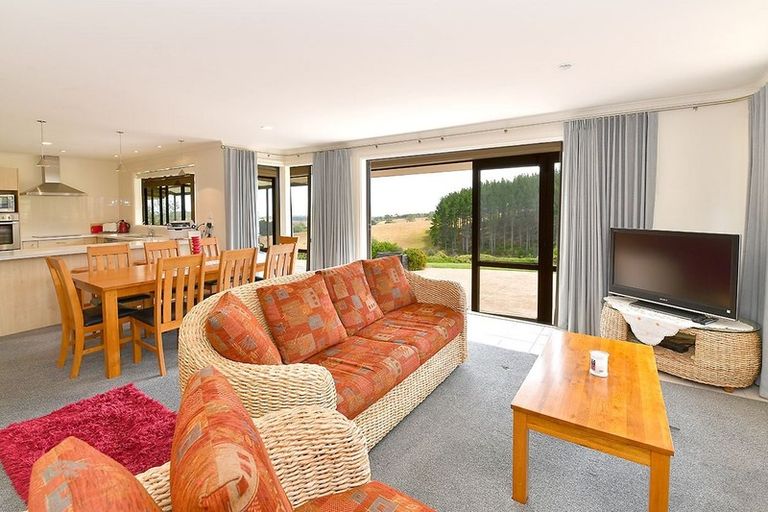 Photo of property in 142 Valley Road, Waitoki, Kaukapakapa, 0871