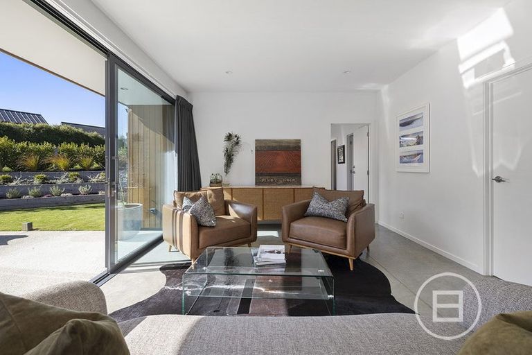 Photo of property in 9 Falconer Rise, Jacks Point, Queenstown, 9371