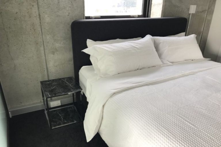 Photo of property in Frame Apartments, 1401/111 Molesworth Street, Thorndon, Wellington, 6011