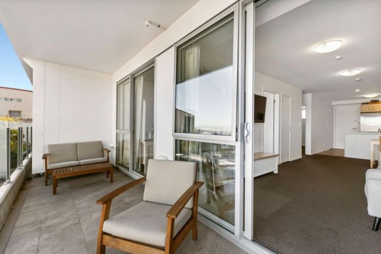 Photo of property in 215/17 Link Crescent, Stanmore Bay, Whangaparaoa, 0932