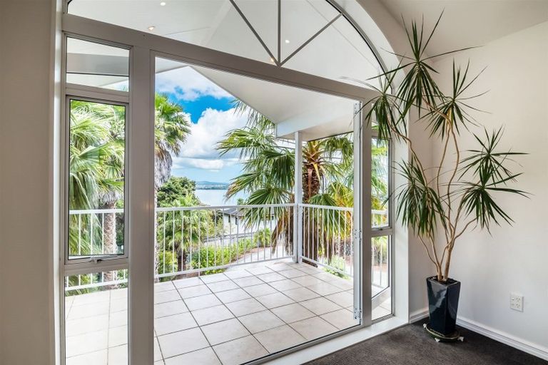 Photo of property in 134i Rangatira Road, Beach Haven, Auckland, 0626