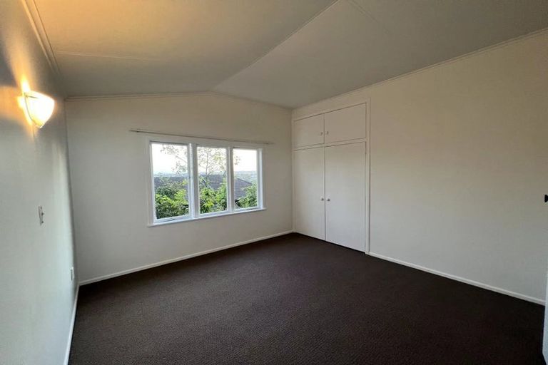 Photo of property in 16 Richards Avenue, Forrest Hill, Auckland, 0620