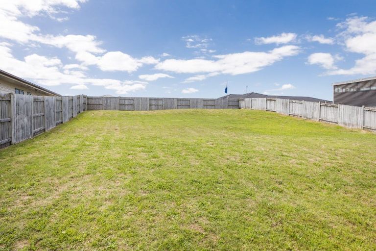 Photo of property in 13 Teppett Place, Foxton Beach, Foxton, 4815