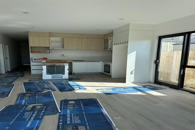 Photo of property in 45 Horokaka Street, Massey, Auckland, 0614