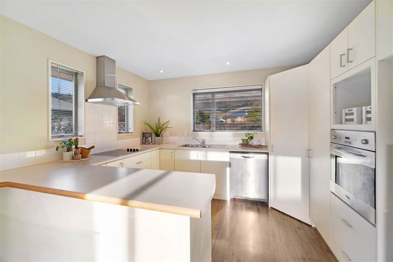 Photo of property in 7 Hamlet Lane, Heathcote Valley, Christchurch, 8022