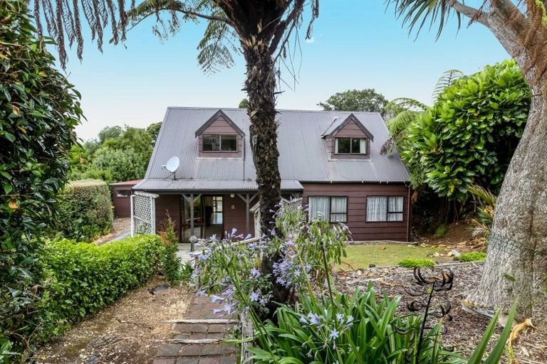 Photo of property in 6 Antonia Place, Bell Block, New Plymouth, 4312