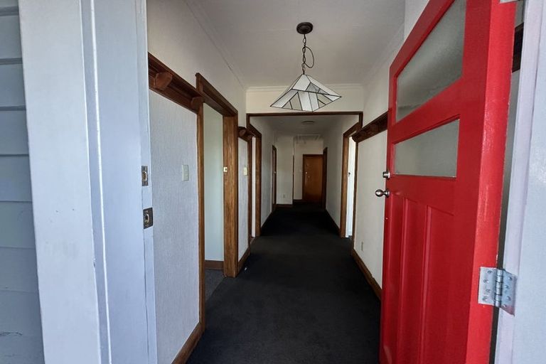 Photo of property in 22 Darlington Road, Miramar, Wellington, 6022