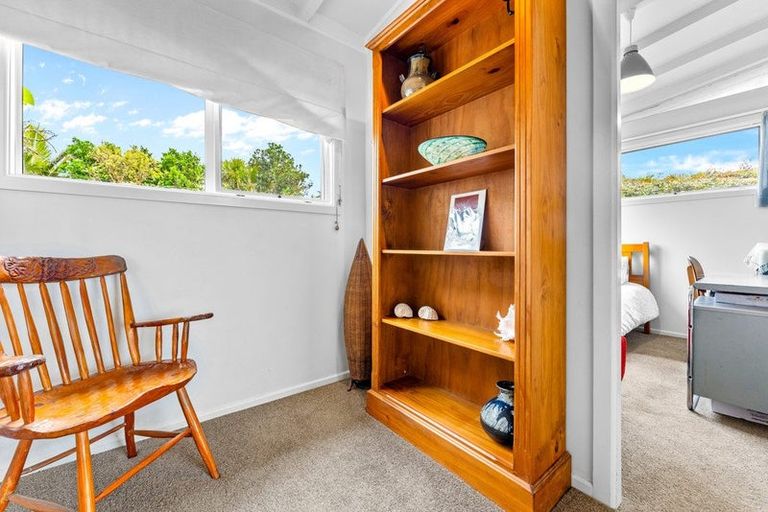 Photo of property in 6 Sea View Road, Leigh, 0985