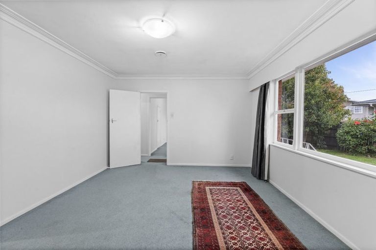Photo of property in 2/10 Mahon Place, Papatoetoe, Auckland, 2025
