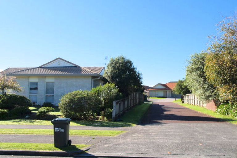Photo of property in 1/10 Amberwood Drive, Northpark, Auckland, 2013