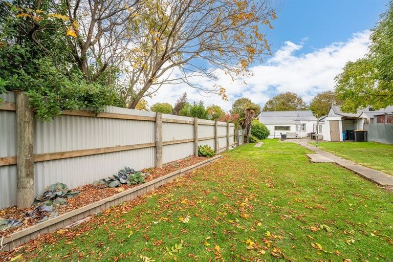 Photo of property in 24 Memorial Avenue, Parkside, Timaru, 7910