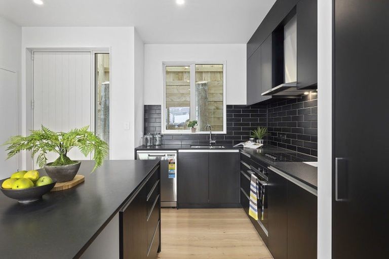 Photo of property in 7/30 Pirie Street, Mount Victoria, Wellington, 6011