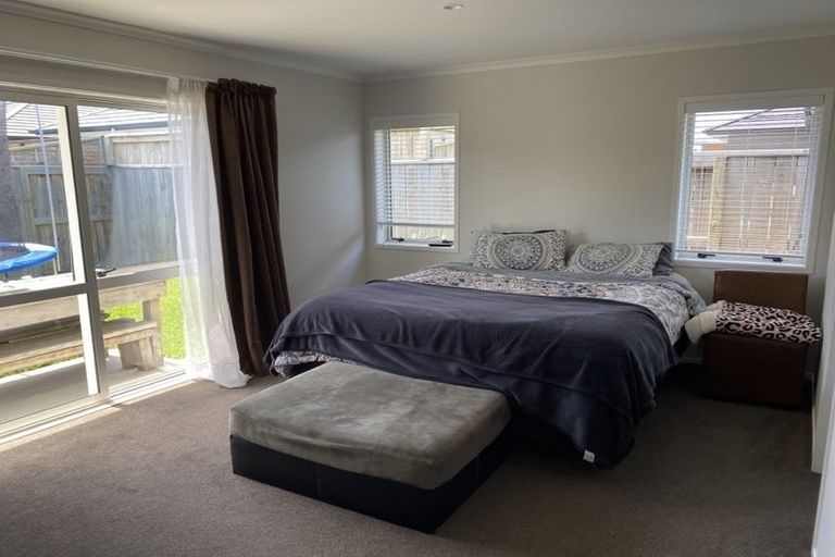 Photo of property in 32 Harding Drive, Papamoa Beach, Papamoa, 3118