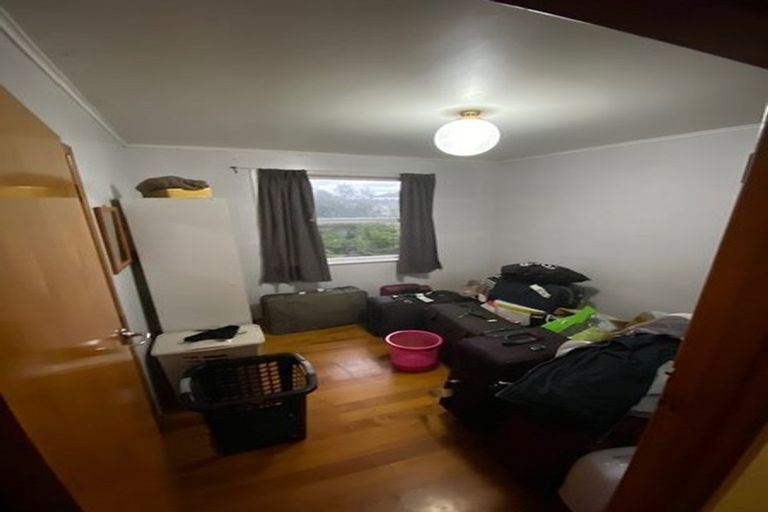 Photo of property in 13 Segedin Place, Glenfield, Auckland, 0629