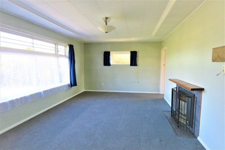 Photo of property in 61 Wakefield Street, Westport, 7825