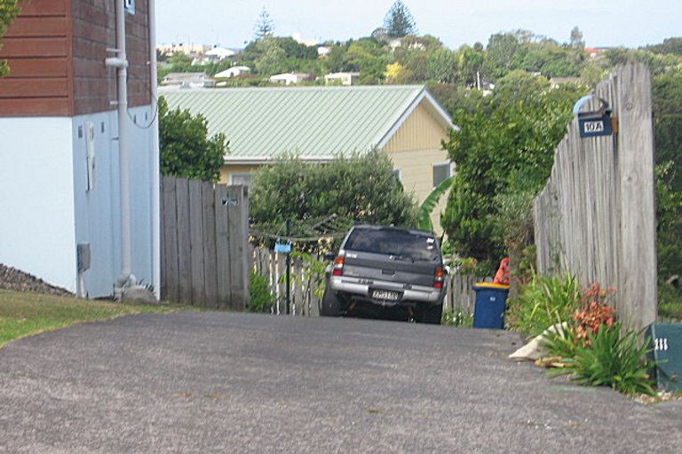 Photo of property in 1/10 Witheford Drive, Bayview, Auckland, 0629