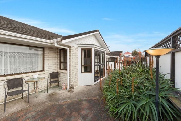 Photo of property in 9b Victoria Avenue, Waiuku, 2123