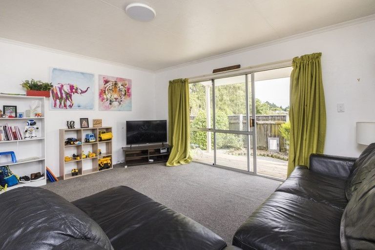 Photo of property in 38 Newton Place, Westbrook, Palmerston North, 4412