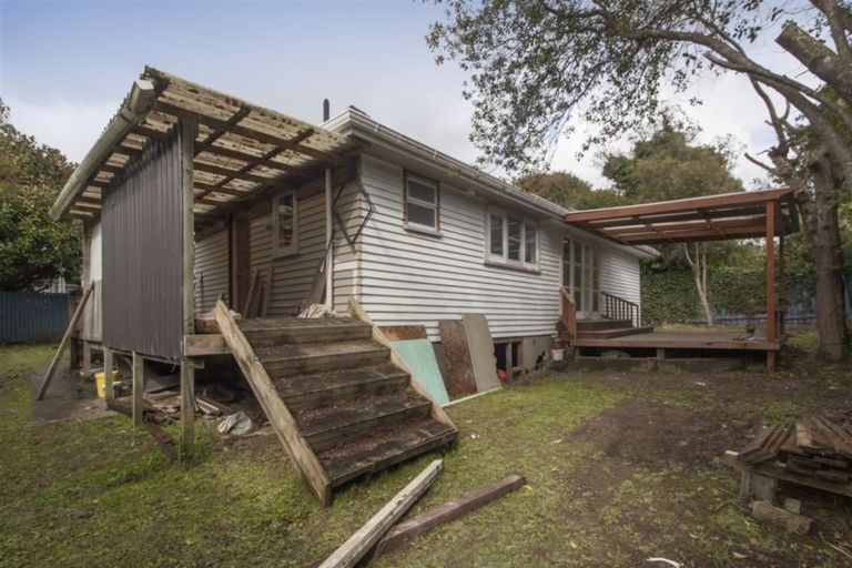 Photo of property in 1/110 Lynwood Road, New Lynn, Auckland, 0600