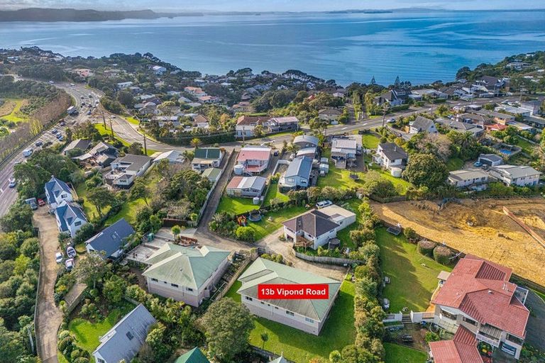 Photo of property in 13b Vipond Road, Stanmore Bay, Whangaparaoa, 0932
