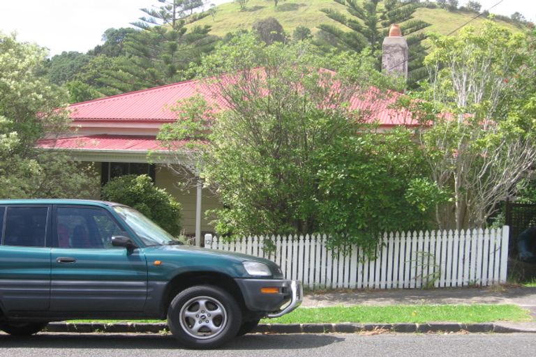 Photo of property in 12 Owens Road, Devonport, Auckland, 0624