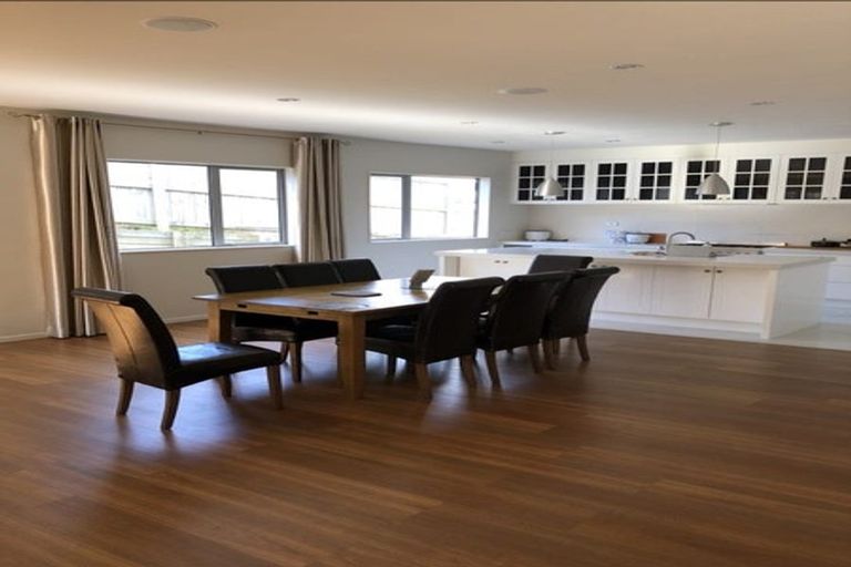 Photo of property in 41 Nimstedt Avenue, Oteha, Auckland, 0632