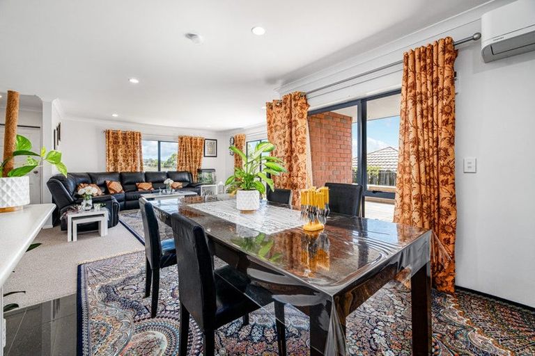 Photo of property in 22 Mili Way, Ranui, Auckland, 0612