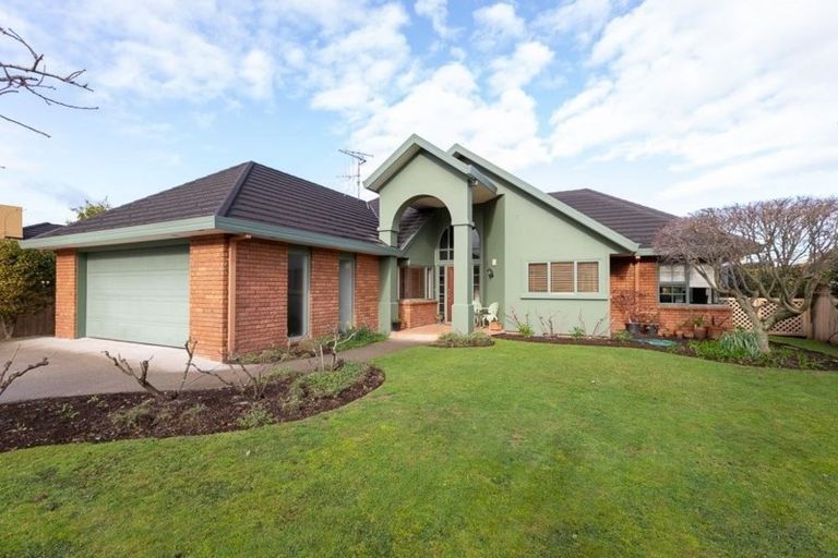 Photo of property in 21 Grosvenor Place, Rototuna, Hamilton, 3210